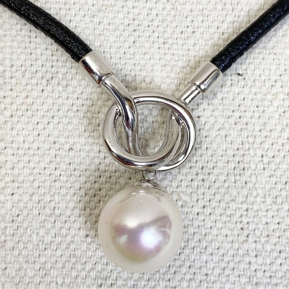 Majorica Pearl Sterling Knot Leather Necklace - Picture 7 of 11